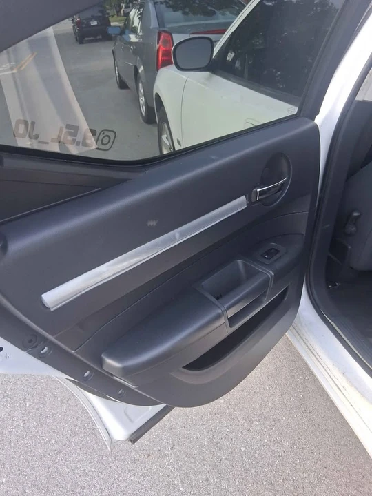 2010 Dodge Charger 6th Gen - Image 7 of 16