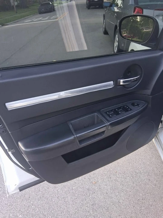 2010 Dodge Charger 6th Gen - Image 5 of 16