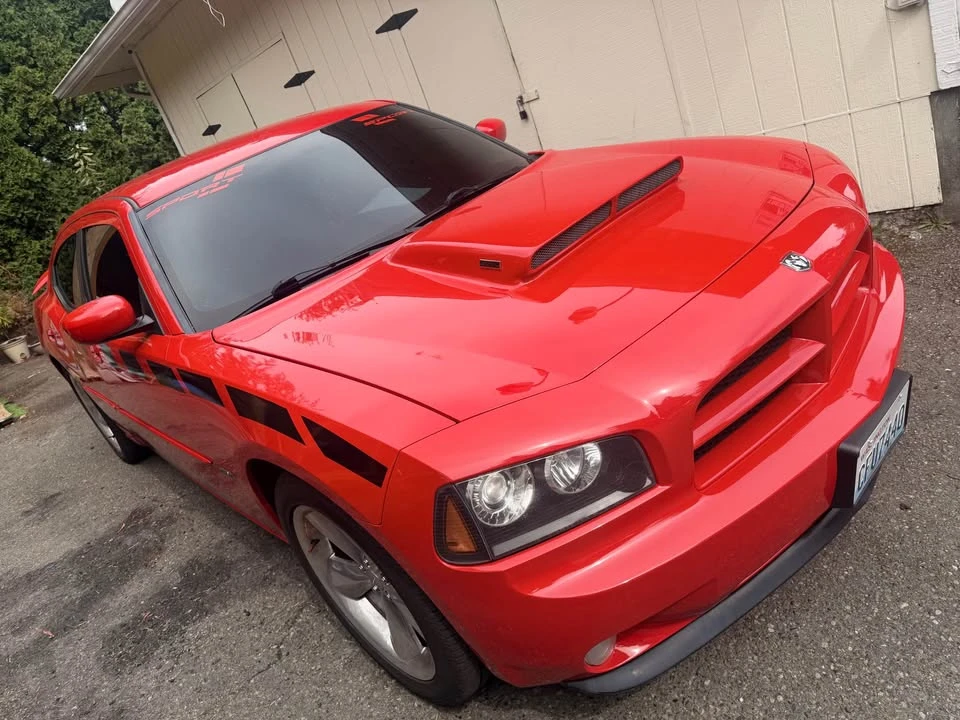 2010 Dodge Charger 6th Gen - Image 5 of 9