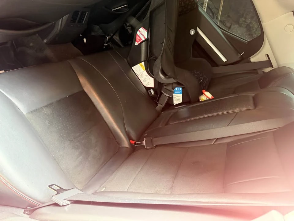 2010 Dodge Charger 6th Gen - Image 8 of 9