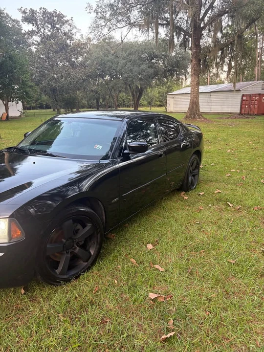 2010 Dodge Charger 6th Gen - Image 2 of 11