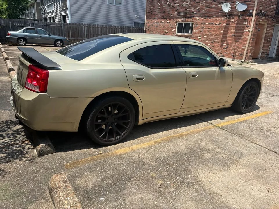 2010 Dodge Charger 6th Gen - Image 3 of 3