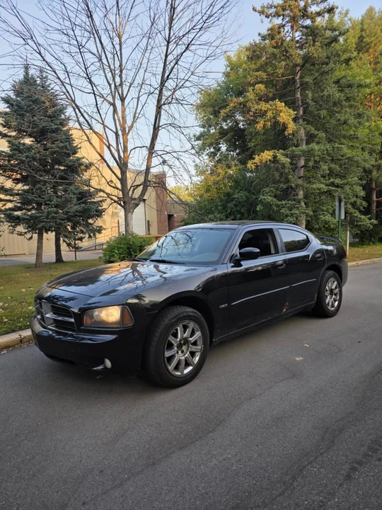 2010 Dodge Charger 6th Gen - Image 4 of 5