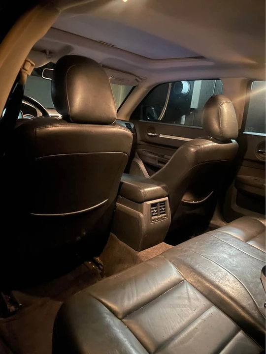 2010 Dodge Charger 6th Gen - Image 2 of 5