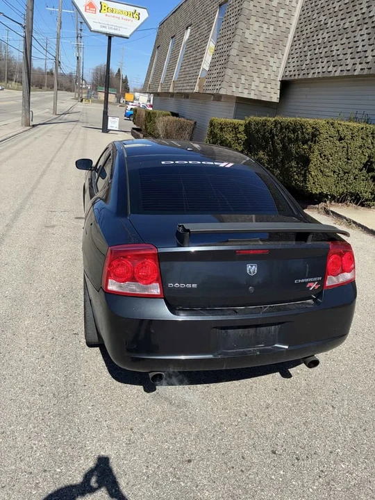 2010 Dodge Charger 6th Gen - Image 5 of 14