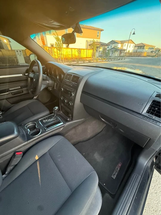 2010 Dodge Charger 6th Gen - Image 10 of 13