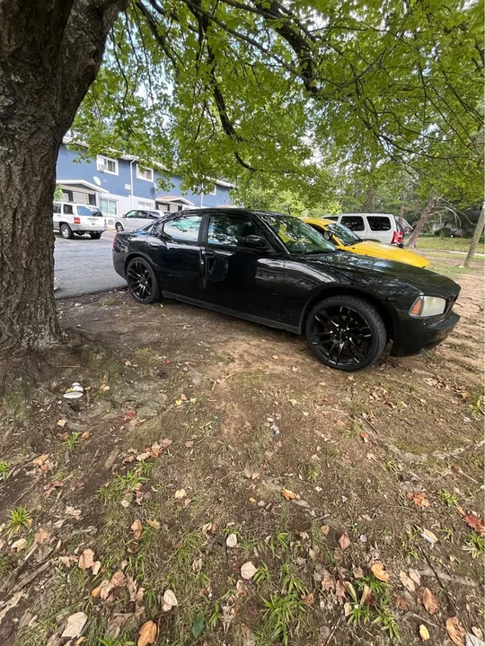 2010 Dodge Charger 6th Gen - Image 3 of 4