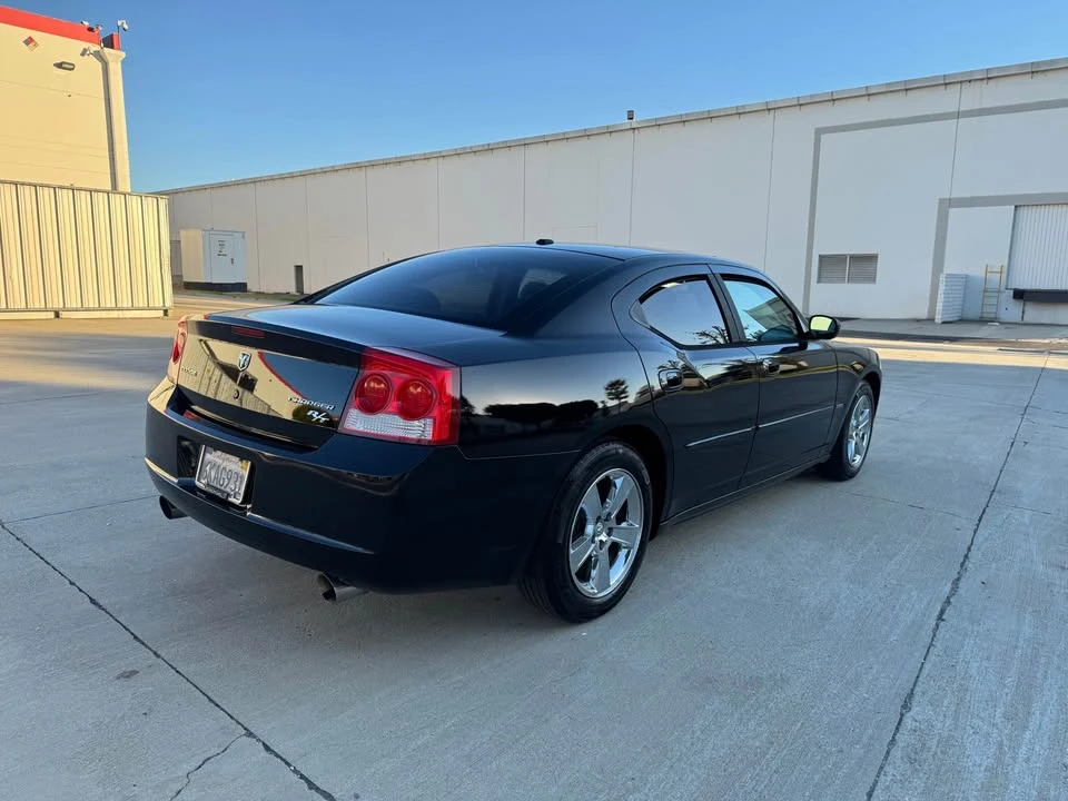 2010 Dodge Charger 6th Gen - Image 6 of 19