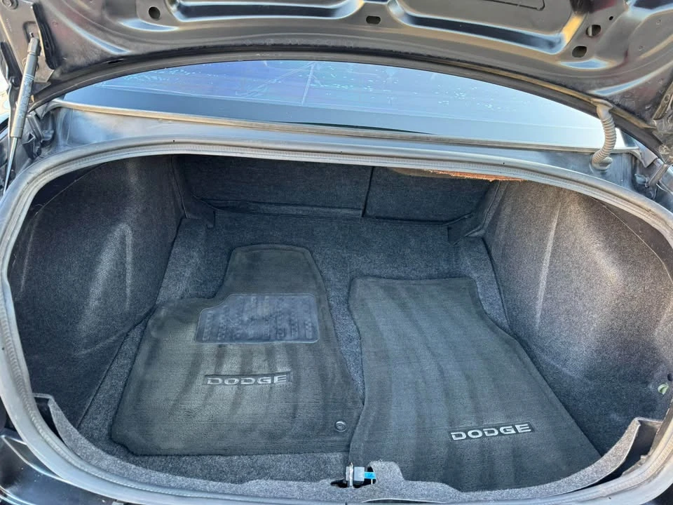 2010 Dodge Charger 6th Gen - Image 13 of 20