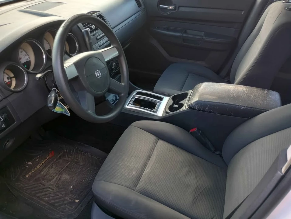 2010 Dodge Charger 6th Gen - Image 5 of 8