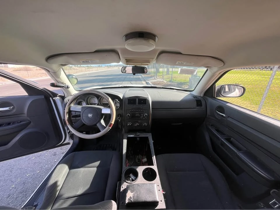 2010 Dodge Charger 6th Gen - Image 7 of 10