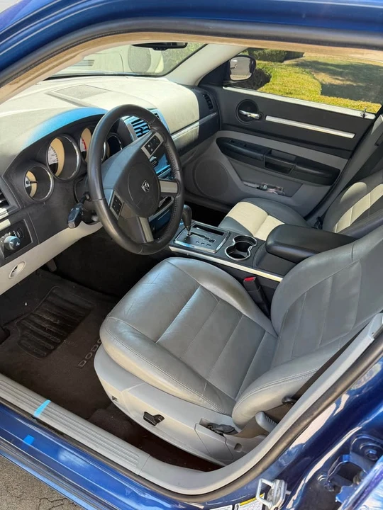 2010 Dodge Charger 6th Gen - Image 12 of 13