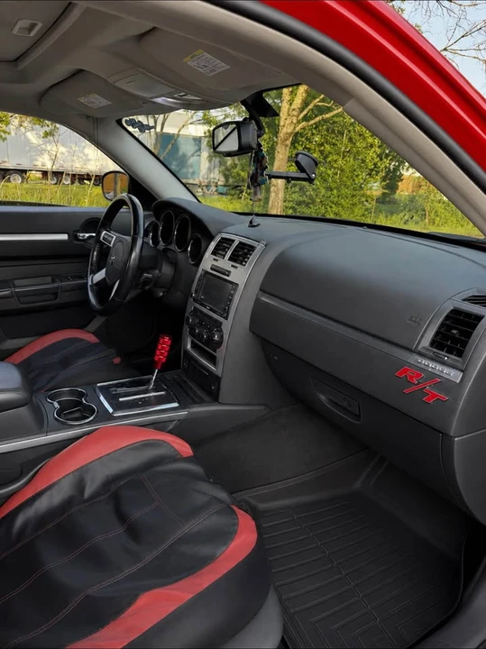 2010 Dodge Charger 6th Gen - Image 11 of 12