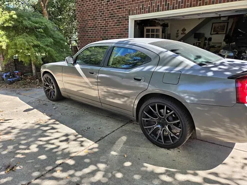 2010 Dodge Charger R/T Sedan 4D
