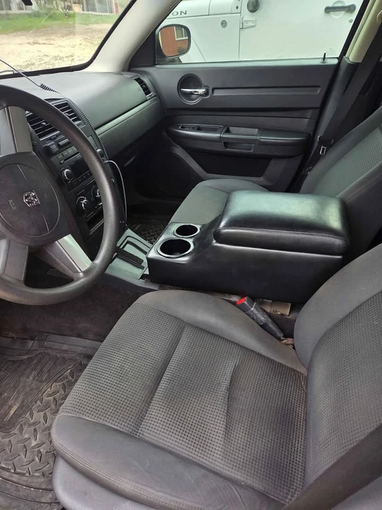 2010 Dodge Charger 6th Gen - Image 6 of 8