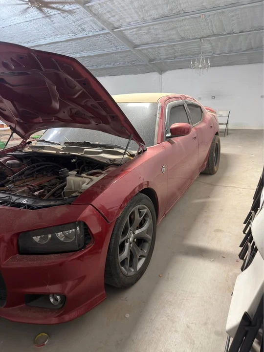 2010 Dodge Charger 6th Gen - Image 2 of 8
