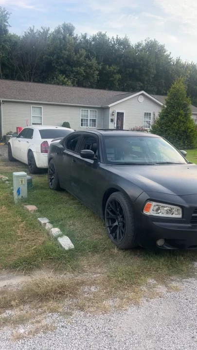 2010 Dodge Charger 6th Gen - Image 5 of 6