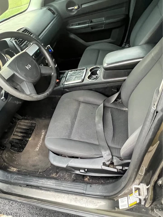 2010 Dodge Charger 6th Gen - Image 5 of 5