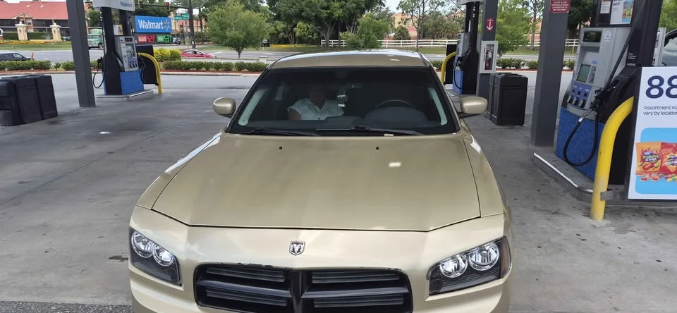 2010 Dodge Charger 6th Gen - Image 9 of 15