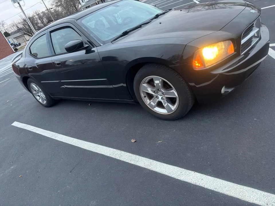 2010 Dodge Charger 6th Gen - Image 3 of 5