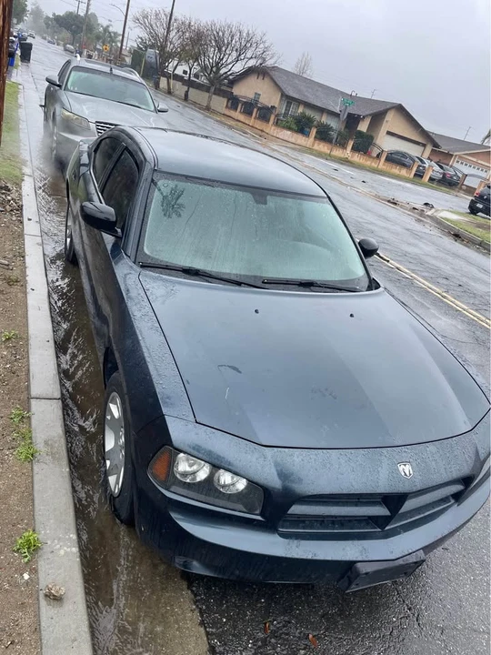 2010 Dodge Charger 6th Gen - Image 15 of 17