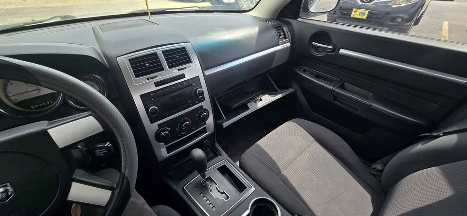 2010 Dodge Charger 6th Gen - Image 14 of 17