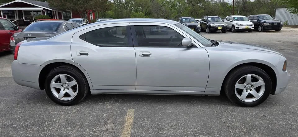 2010 Dodge Charger 6th Gen - Image 4 of 17
