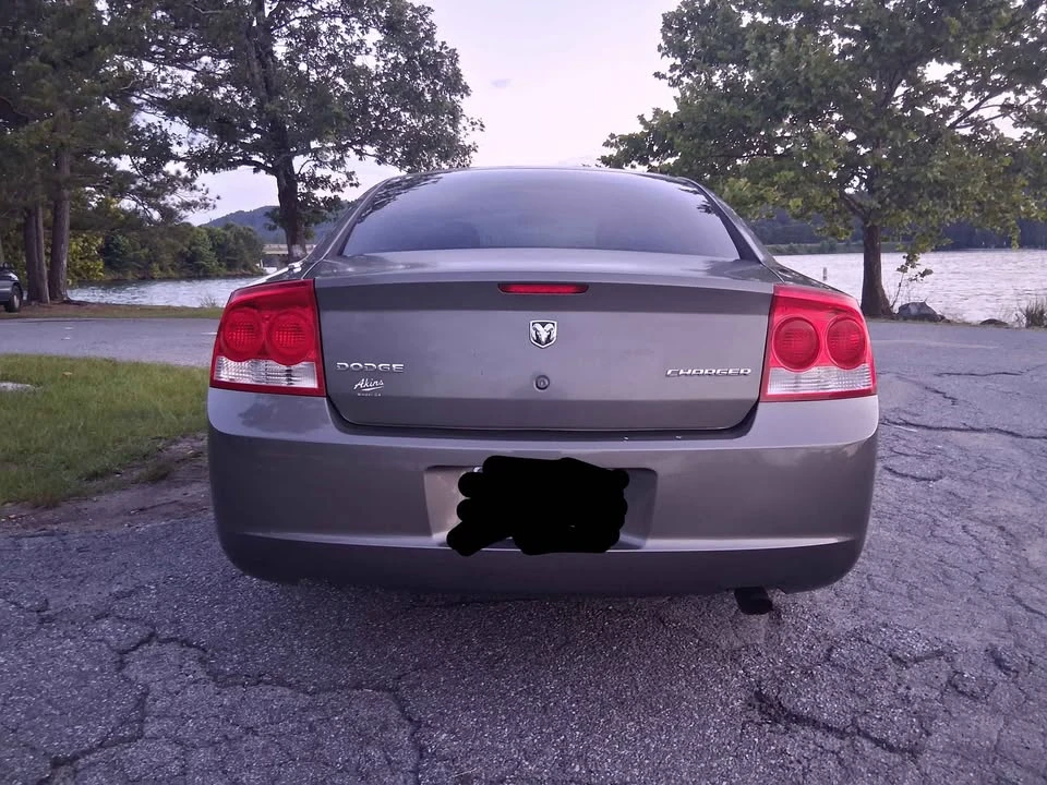 2010 Dodge Charger 6th Gen - Image 5 of 19