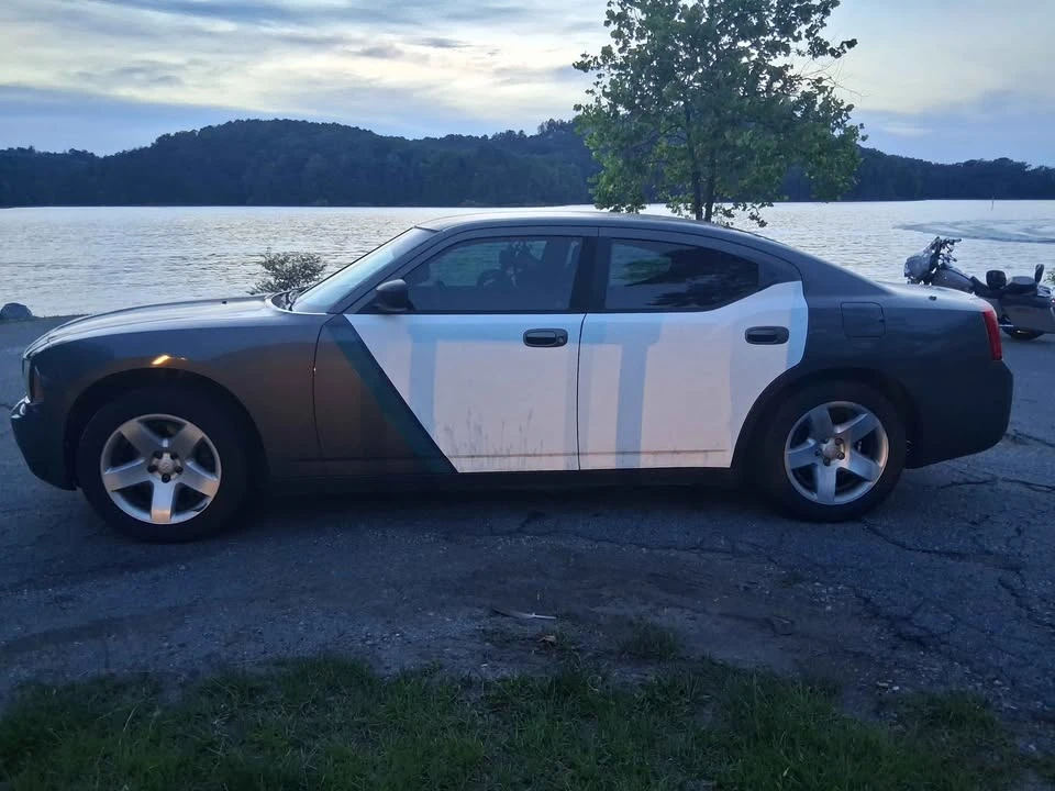 2010 Dodge Charger 6th Gen - Image 3 of 19