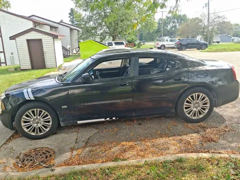 2010 Dodge Charger SE Sedan 4D