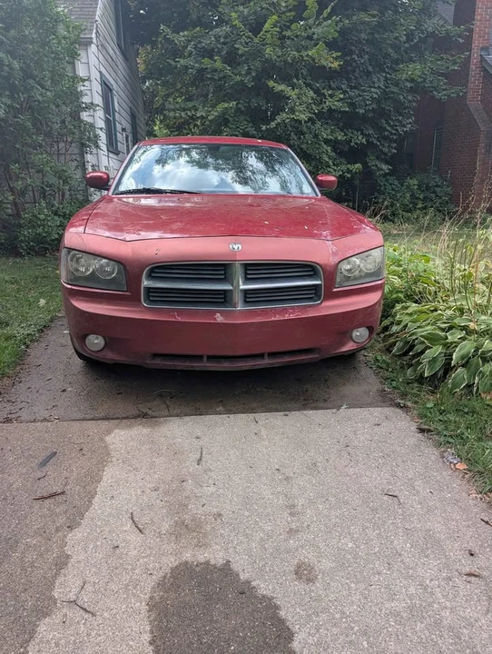 2010 Dodge Charger 6th Gen - Image 2 of 2