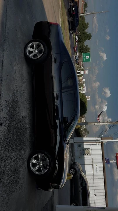 2010 Dodge Charger 6th Gen - Image 18 of 20