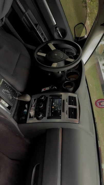 2010 Dodge Charger 6th Gen - Image 10 of 20