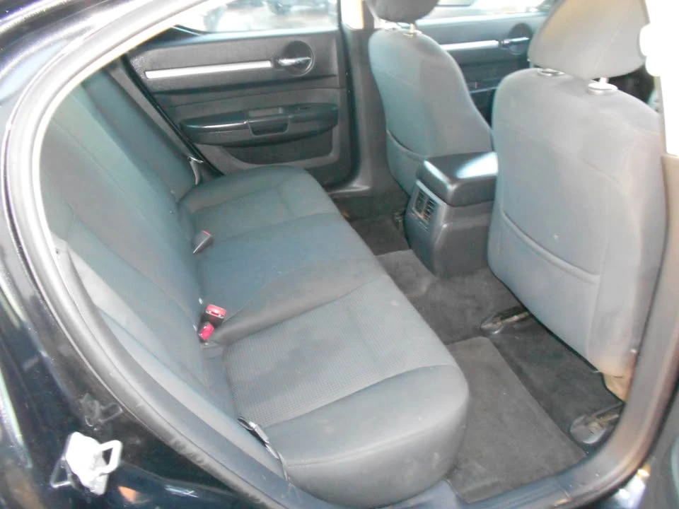 2010 Dodge Charger 6th Gen - Image 10 of 14