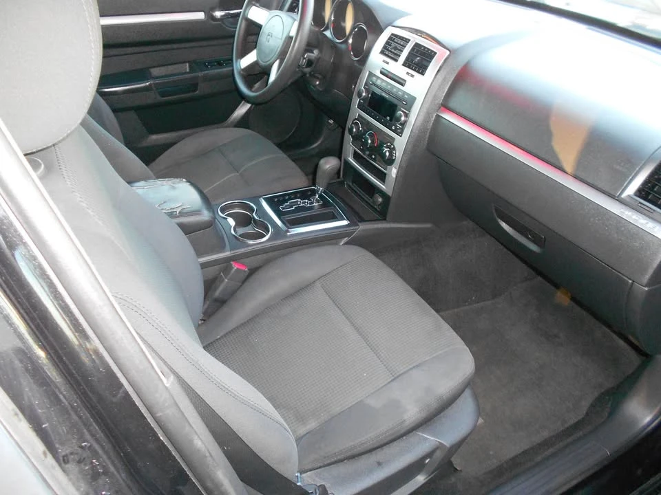2010 Dodge Charger 6th Gen - Image 9 of 14