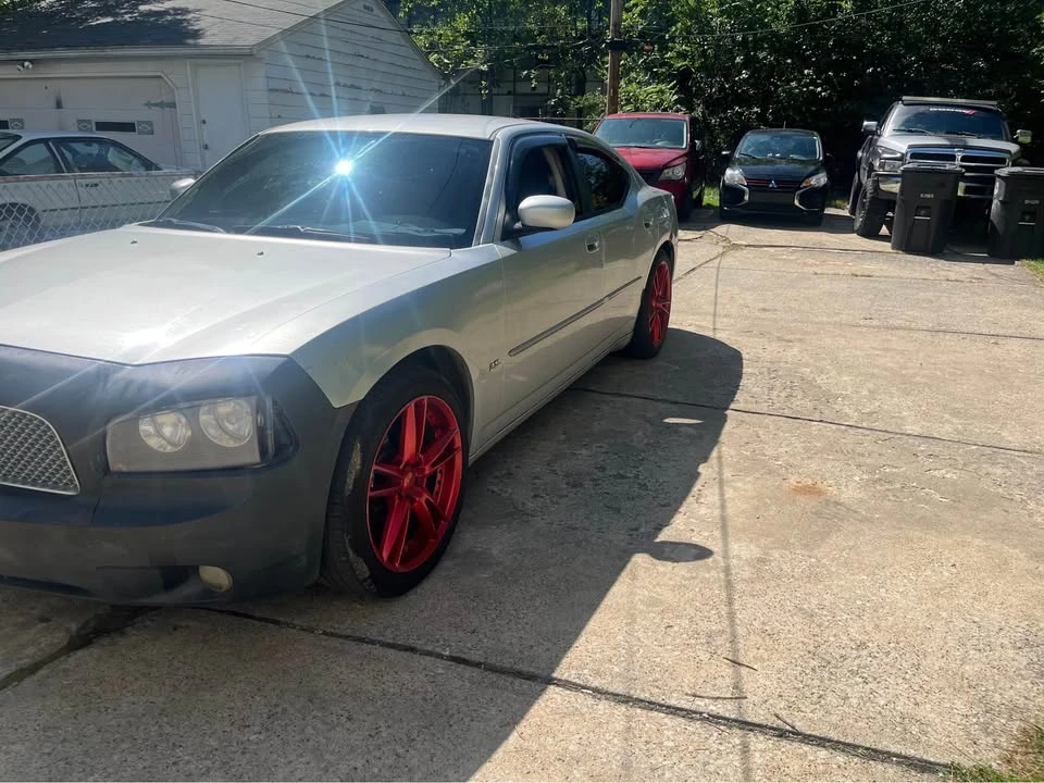 2010 Dodge Charger 6th Gen - Image 2 of 2