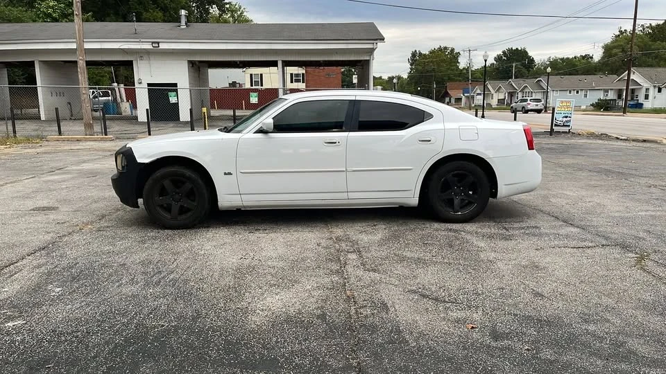 2010 Dodge Charger 6th Gen - Image 5 of 18
