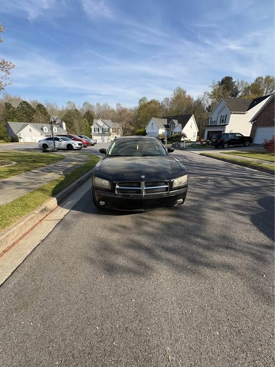 2010 Dodge Charger 6th Gen - Image 3 of 7