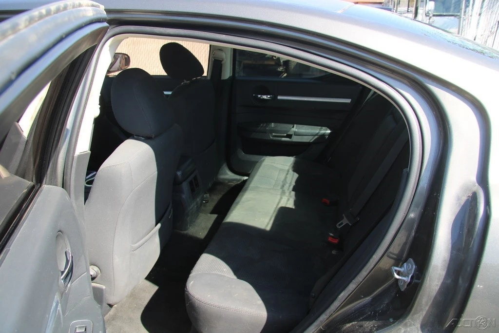 2010 Dodge Charger 6th Gen - Image 20 of 21