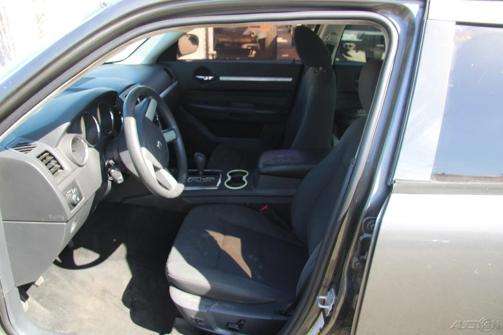 2010 Dodge Charger 6th Gen - Image 14 of 21