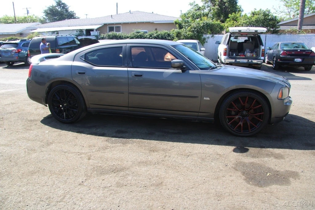 2010 Dodge Charger 6th Gen - Image 9 of 21