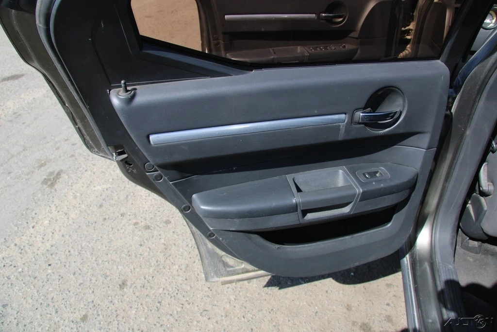 2010 Dodge Charger 6th Gen - Image 19 of 21