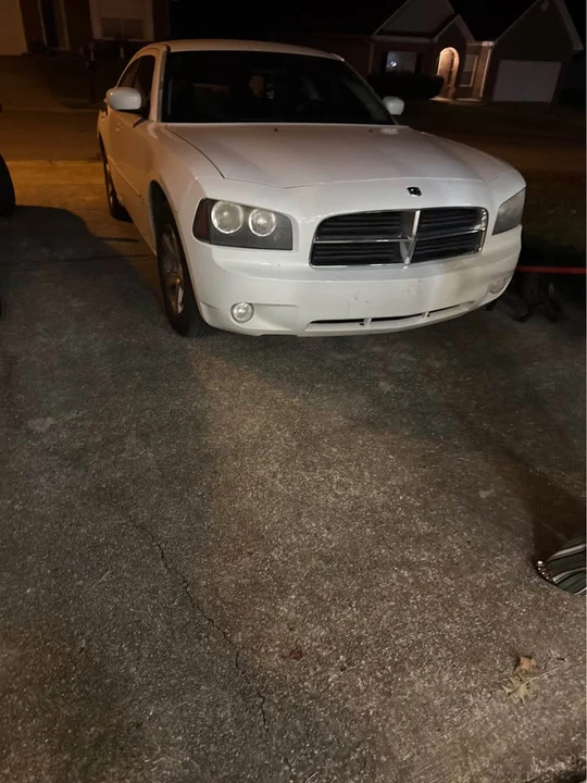 2010 Dodge Charger 6th Gen - Image 3 of 7