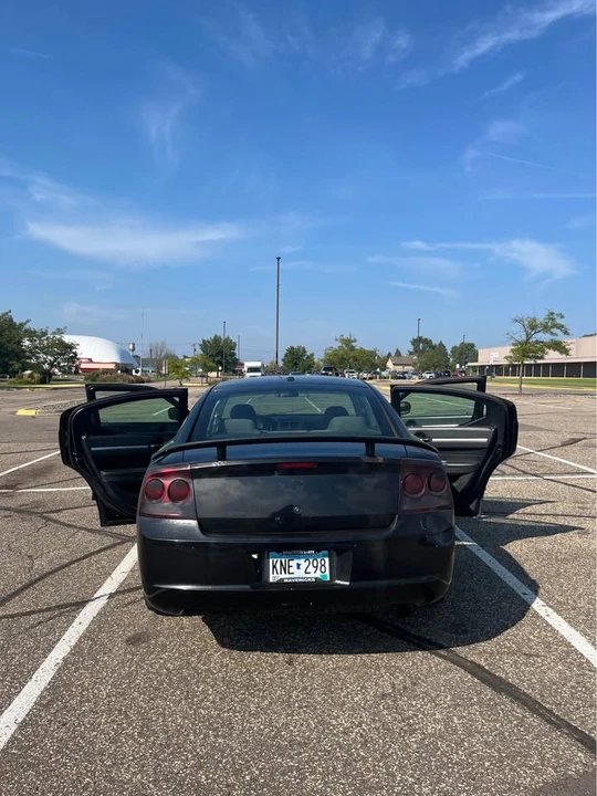 2010 Dodge Charger 6th Gen - Image 13 of 19