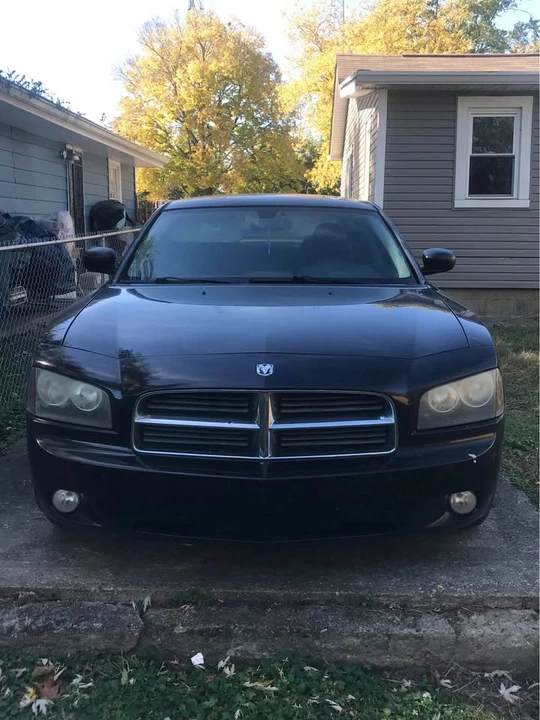 2010 Dodge Charger 6th Gen - Image 2 of 7