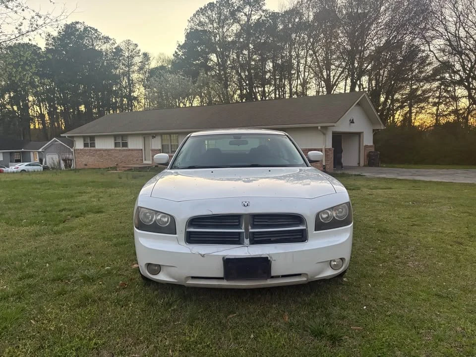 2010 Dodge Charger 6th Gen - Image 2 of 12