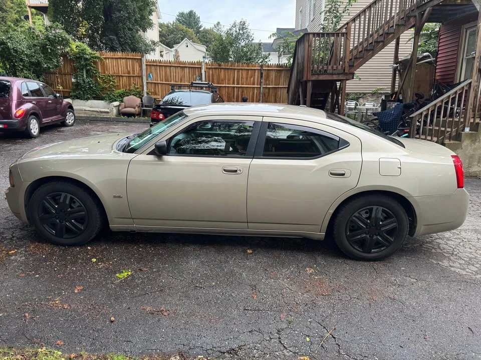 2010 Dodge Charger 6th Gen - Image 7 of 14