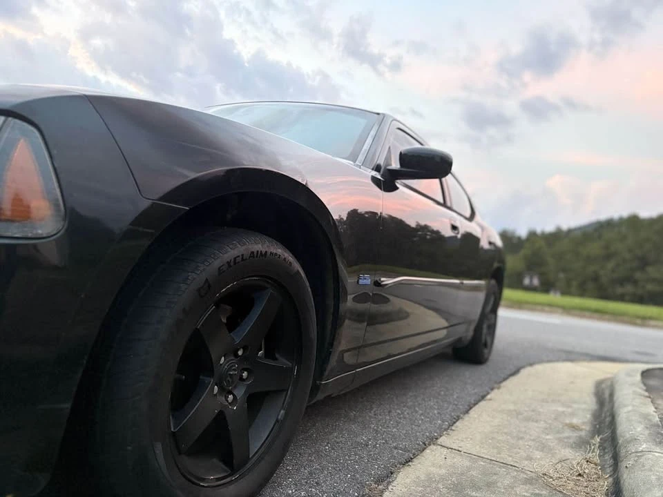 2010 Dodge Charger 6th Gen - Image 3 of 5