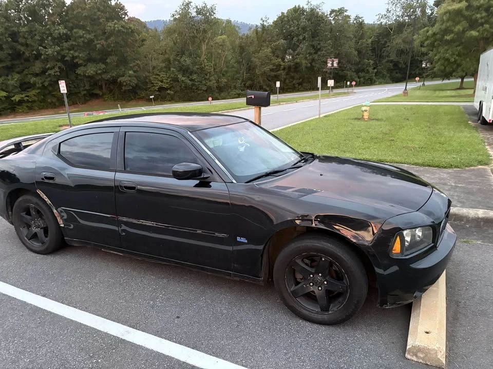2010 Dodge Charger 6th Gen - Image 4 of 5