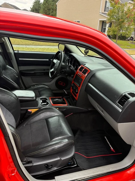 2010 Dodge Charger 6th Gen - Image 9 of 9